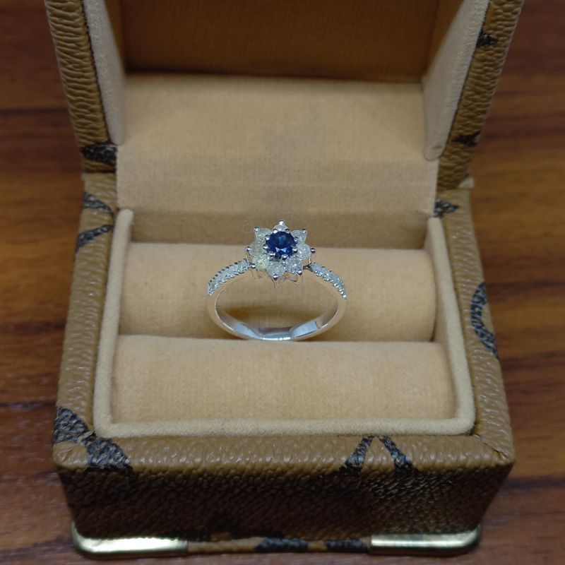 Cincin Silver Wanita Batu Blue Safir | Berlian Asli