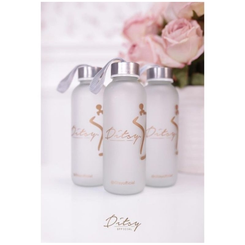 Ditsy April 2023 - Naia Darkgrey XS / Tumbler Ditsy
