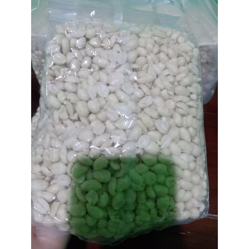 

kacang kupas
