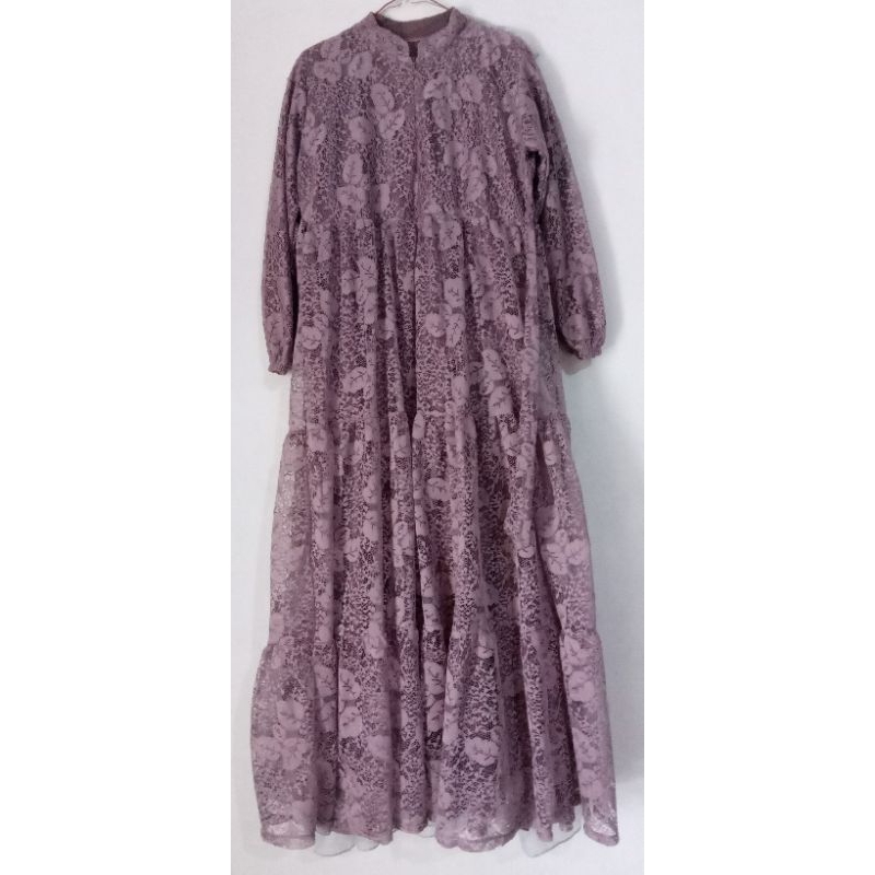 Gamis Brukat tulang warna Taro yg cantik, pull puring Ld 110 Pb 140. Ready warna taro dan hitam.