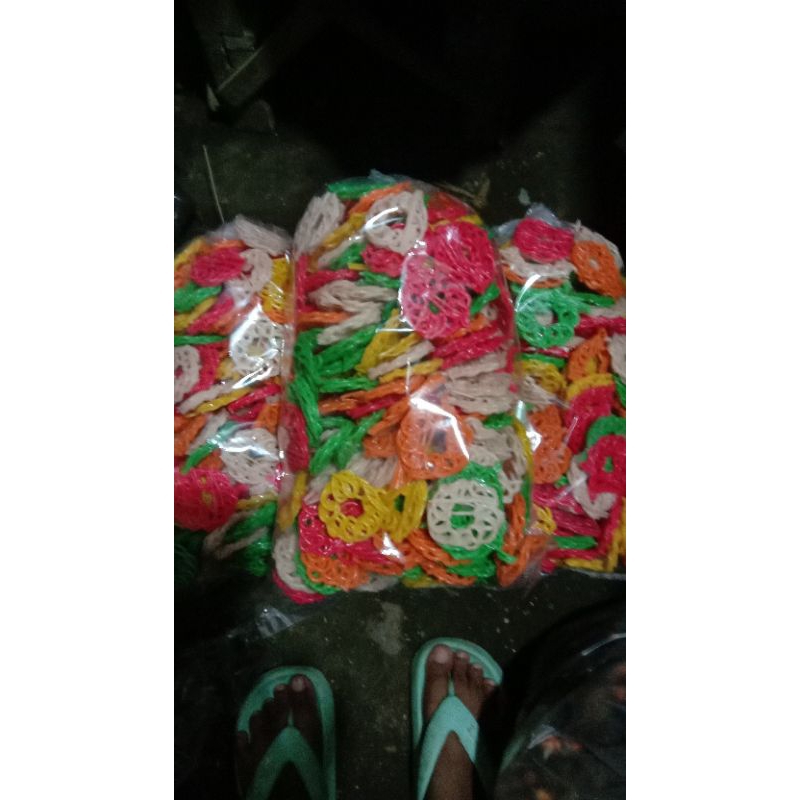

krupuk mentah bulat warna 1/2 kg