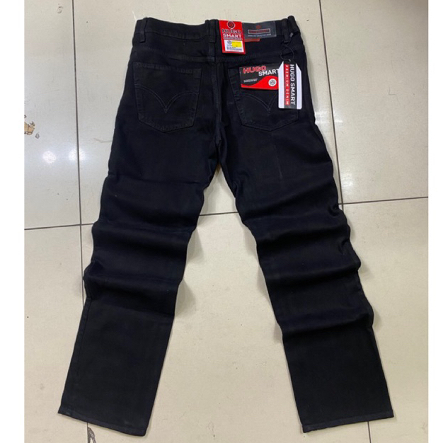 celana jeans panjang pria hugo model standar reguler Denim polos hitam pekat fashion pria original a