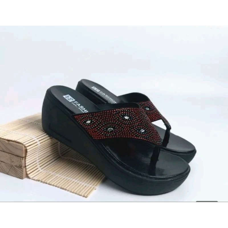 SANDAL WEDGES WANITA/SANDAL JEPIT WANITA/SANDAL JEPIT TERLARIS