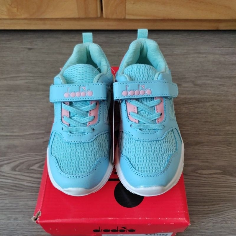 Sepatu Diadora Endria JR