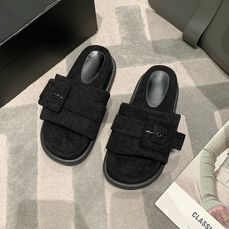 Dobeltop sandal wanita K155