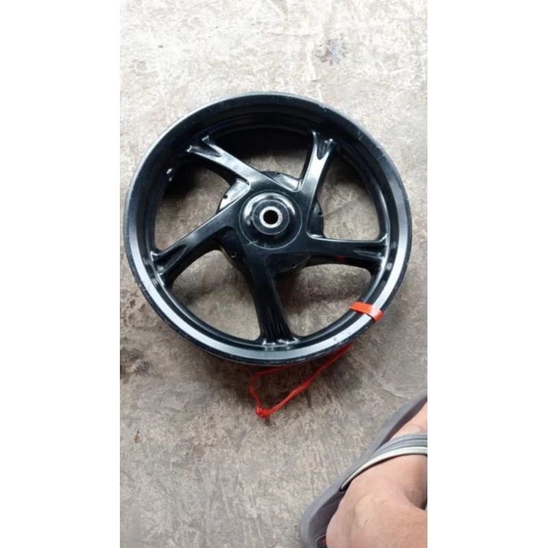 velg belakang yamaha mio z original bawaan motor