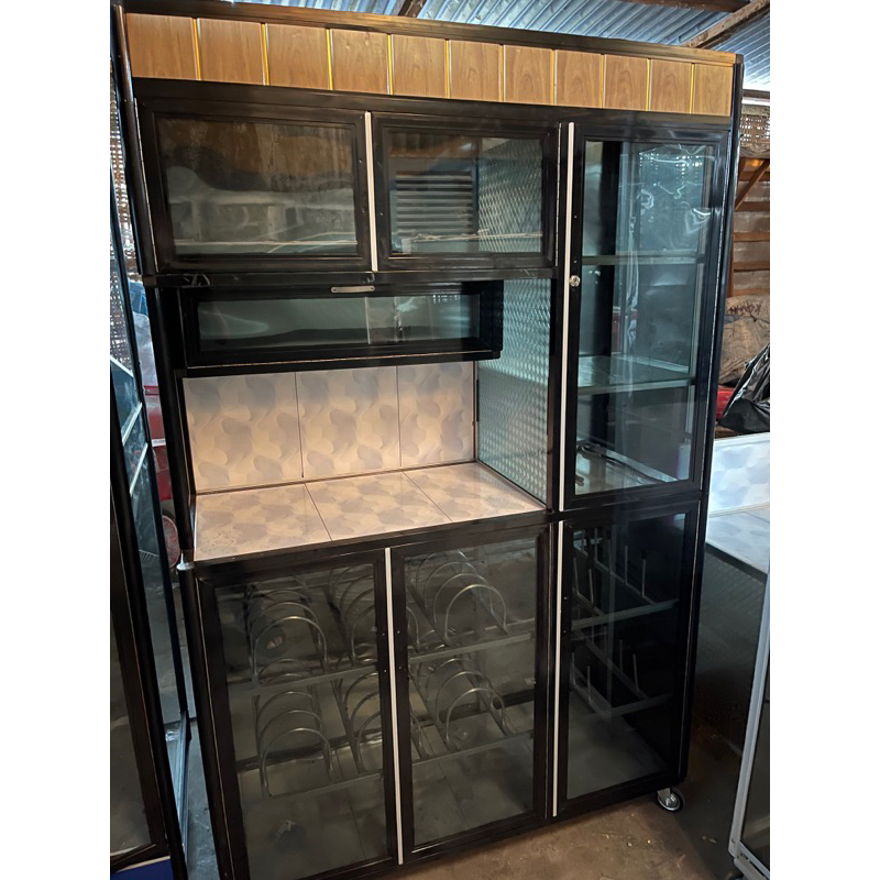 Lemari Rak Piring 3 Pintu Keramik Tempahan Laci Gantung