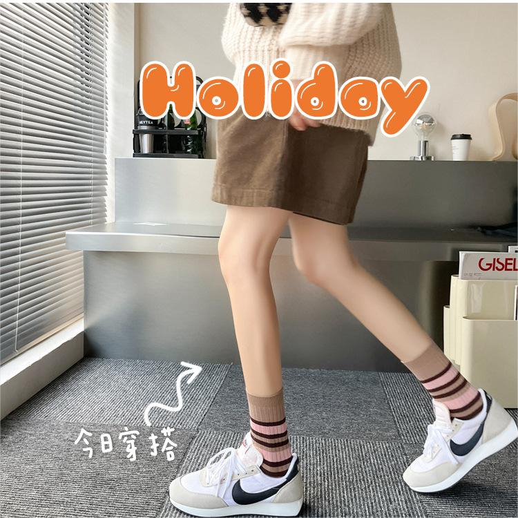 Modern Socks Unik Kaus Kaki Katun Wol Style Kekinian 2463