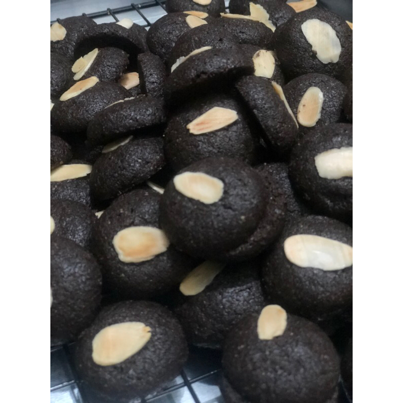 

Black Almond