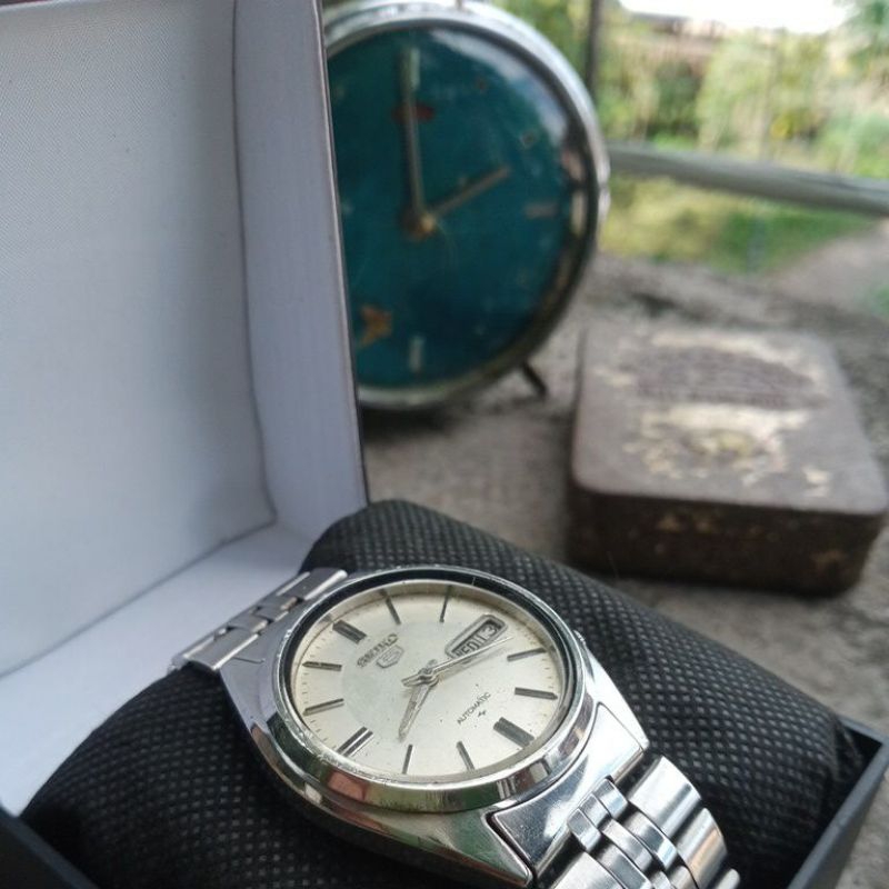 jam tangan brand bekas second cowok/pria klassic seiko 5 automatic original japan tanpa batrei dial 