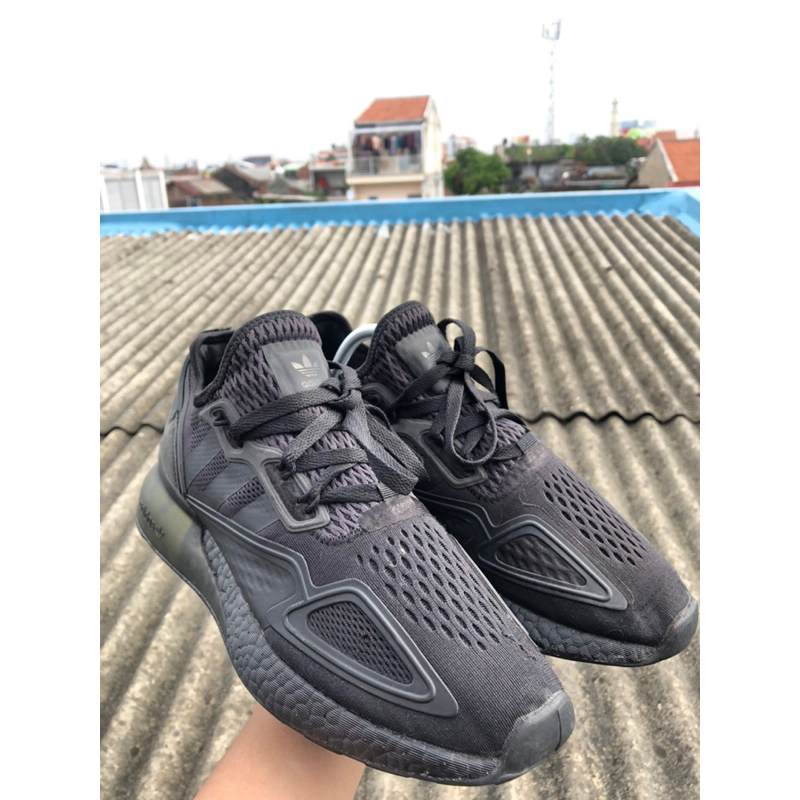 Adidas ZX 2K Boost “Triple Black”
