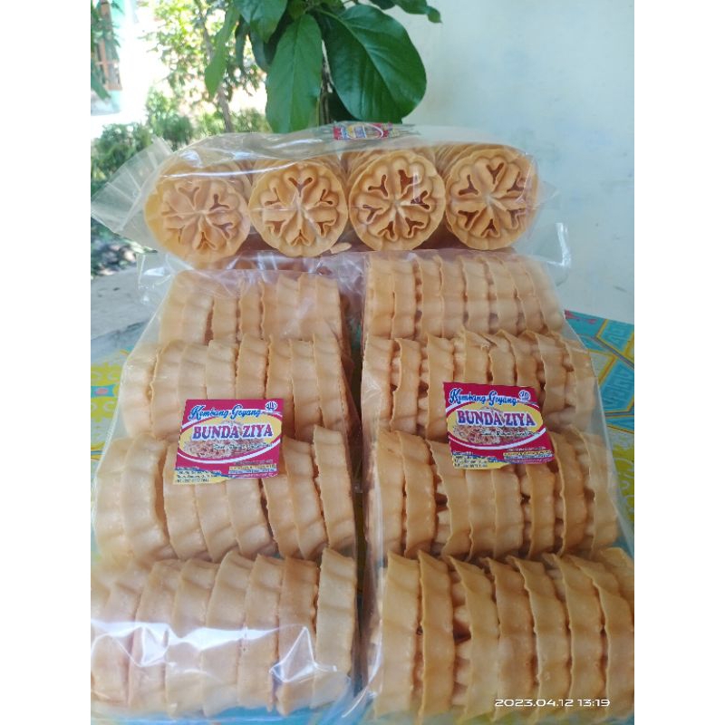 

Kembanggoyang_bundaziya