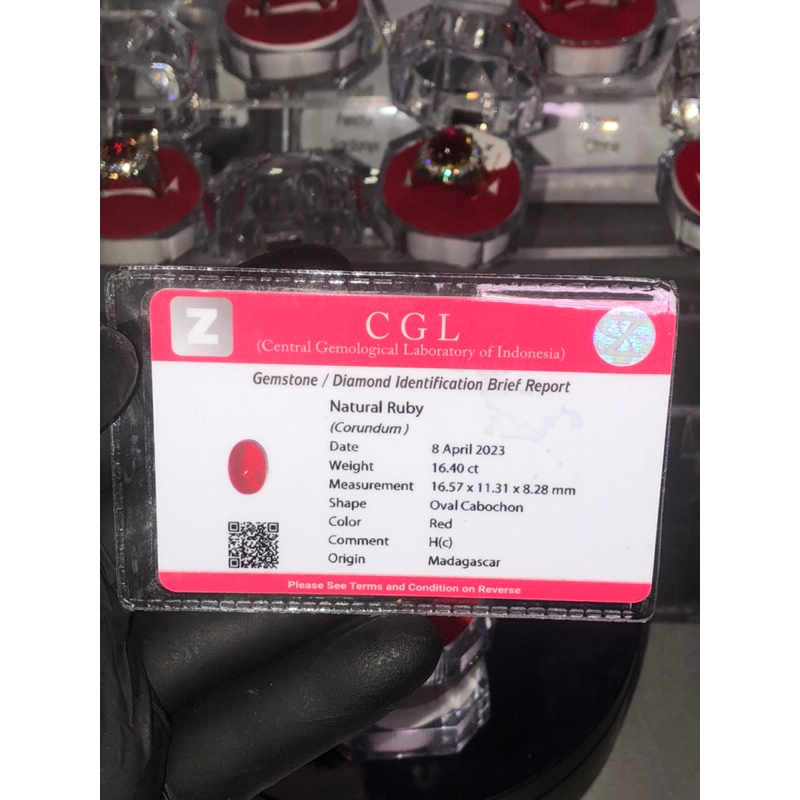 NATURAL RUBY CORUNDUM ( 16,40 Crt ) RED “ MEMO CGL “