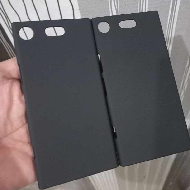 Hardcase Sony Xperia XZ1 compact Docomo Au softbank Global Halus lembut tidak licin Kokoh Tahan Bant