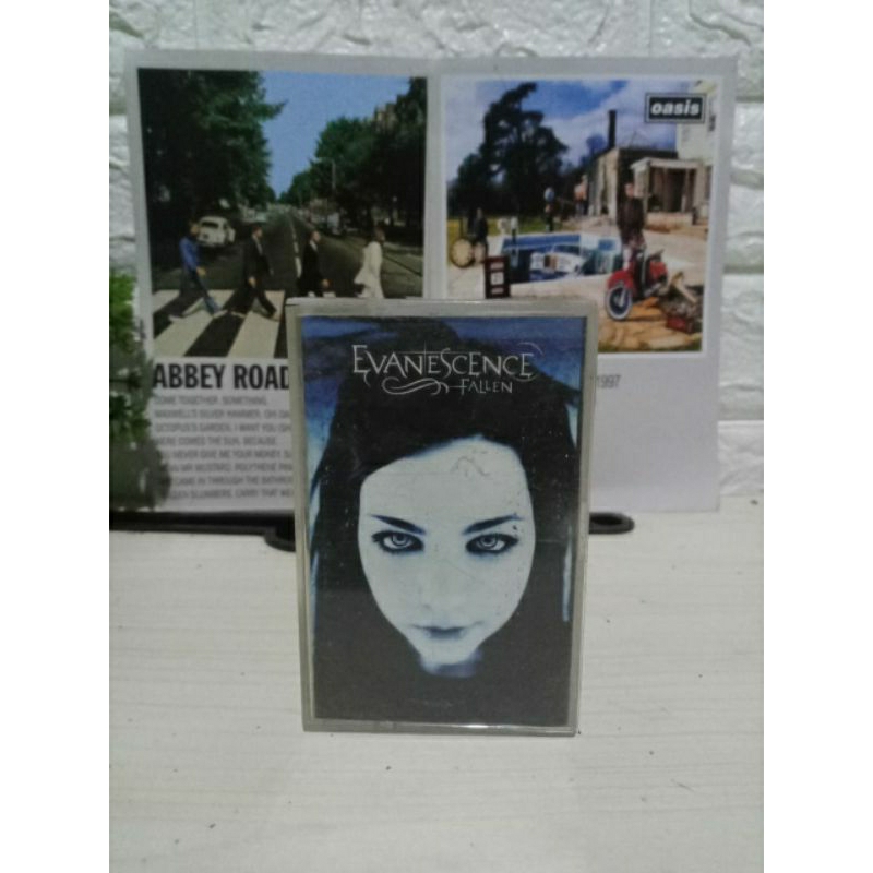 Kaset EVANESCENCE - FALLEN