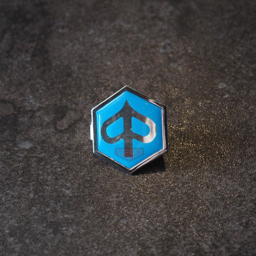 Emblem Label Dasi  "Piaggio Chung" Horncover For Vespa ET2 / ET4 / Zip / Hexagon / Liberty