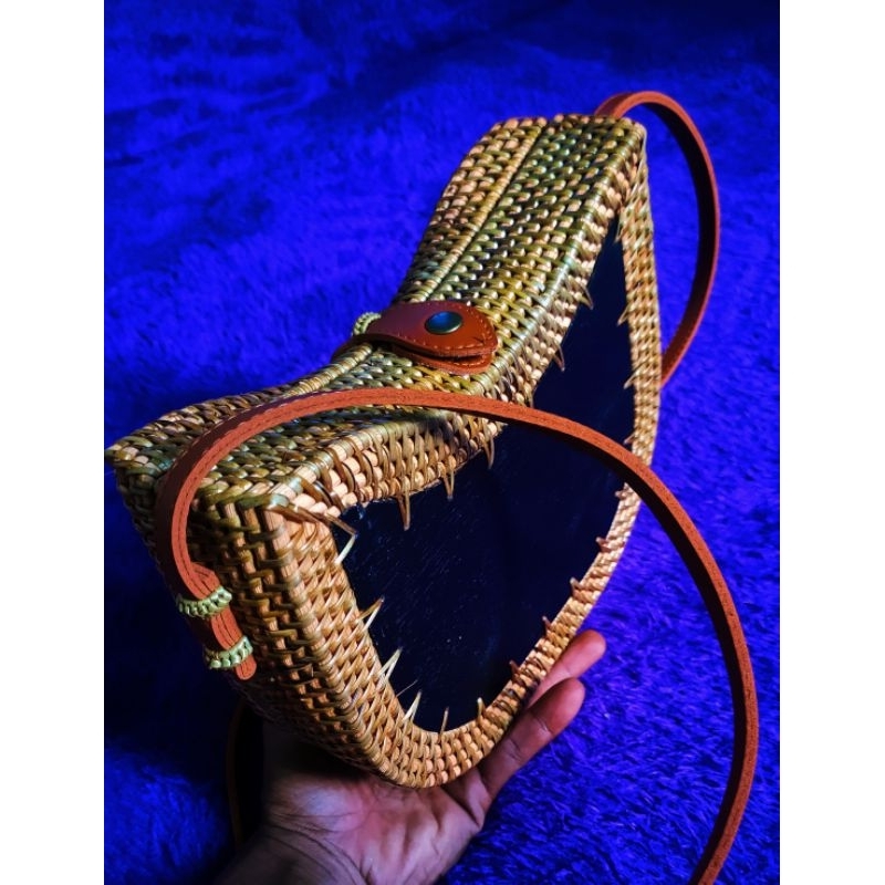 tas rotan,tas wanita,tas selempang,tas rajut,tas tali,tas murah,tas terbaru