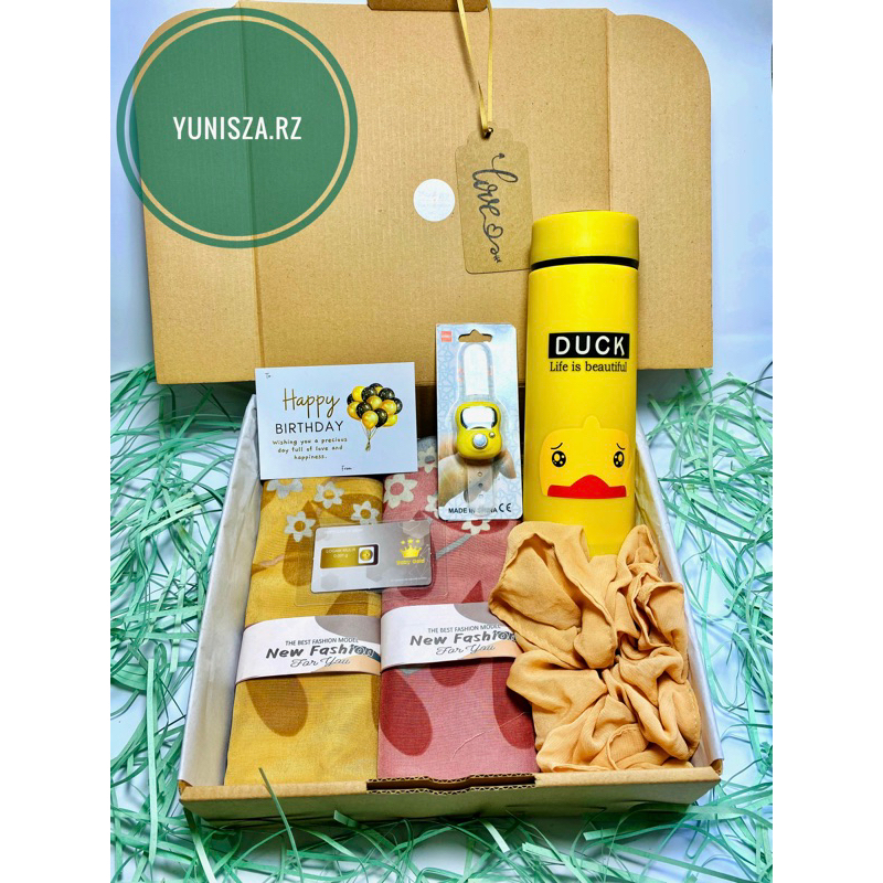 

Hampers Hijab Motif Kado Hijab Motif/GiftBox Hijab/Kado Ultah/Kado Wisuda/Kado wedding