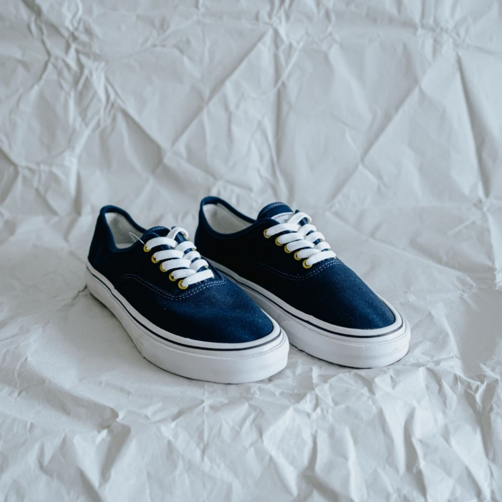 Sepatu Authentic Dorks Navy