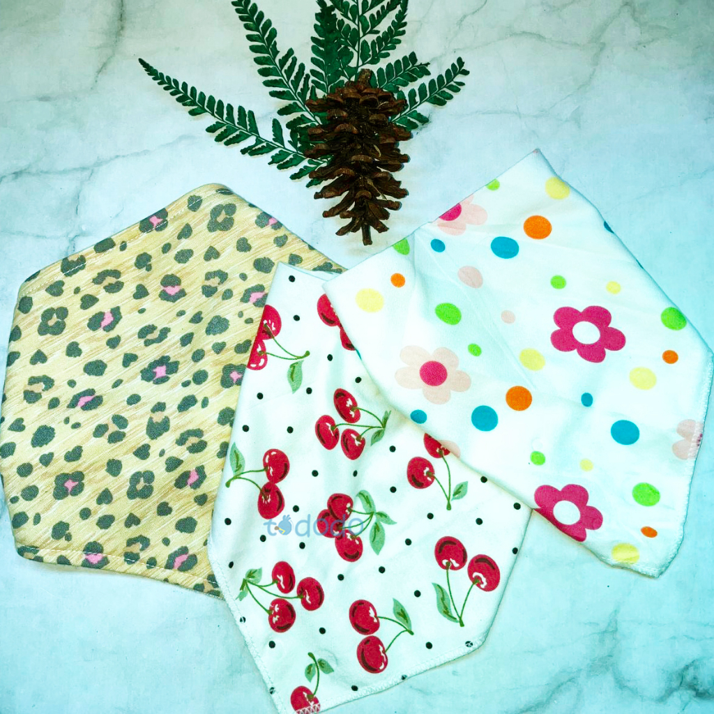 Celemek Makan Bayi / Baby Slabber Bandana / Bib Segitiga / Scarf Bibs Boy &amp; Girl 3pcs