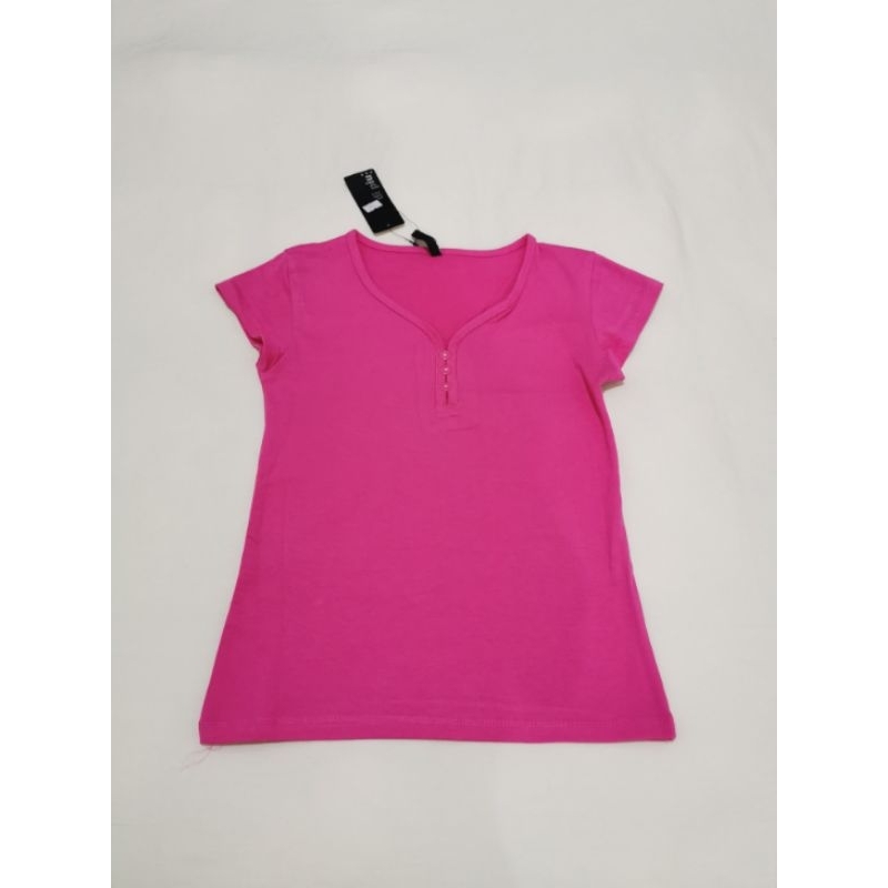 ATASAN PINK KANCING DEPAN KAOS PINK LEVER V KAOS POLOS PINK BAJU PINK POLOS WANITA KAOS PINK V NECK 