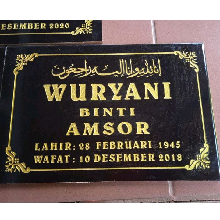 BATU NISAN keramik KIJING NAMA MAKAM AWET