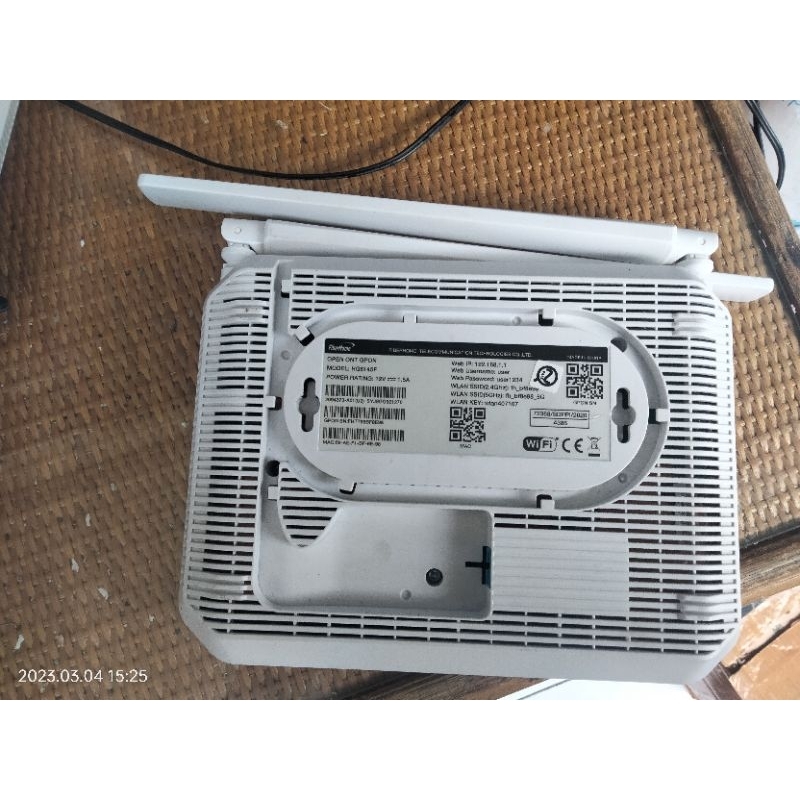 Fiberhome ONT Dual band seri F