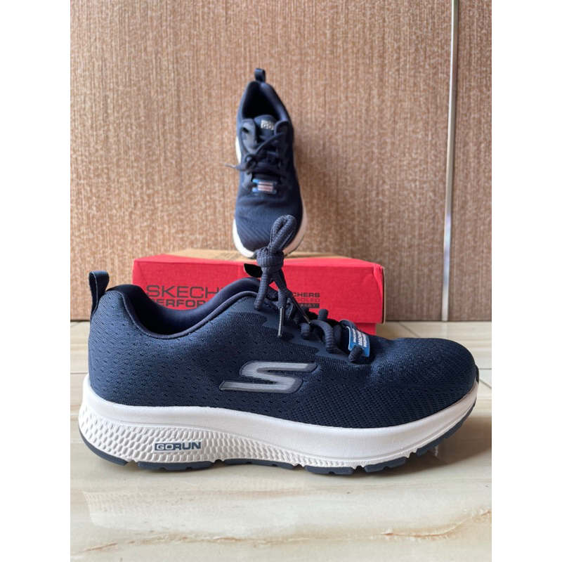 Sepatu Skechers GoRun Consistent-Energize
