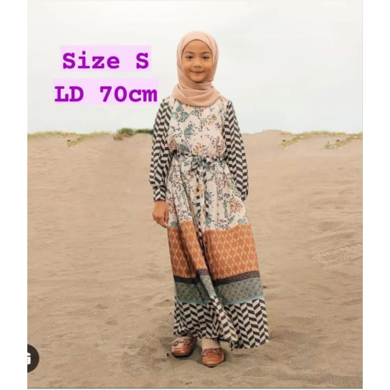 Ayra dress brick size S Zaskia Sungkar