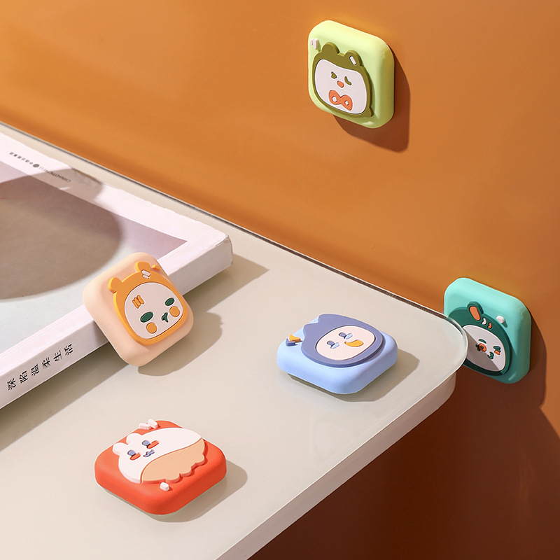[1 PCS] Bumper Penahan Pintu Rumah Untuk Pengaman Bayi Bahan Silikon Lucu Model Kartun Awan Karakter Penahan Benturan Tabrak Dinding Kamar Lemari Tutupan Kloset Anti-collision Pad Silicone