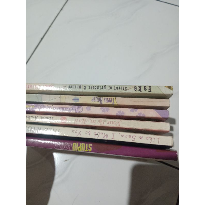 

komik bekas random