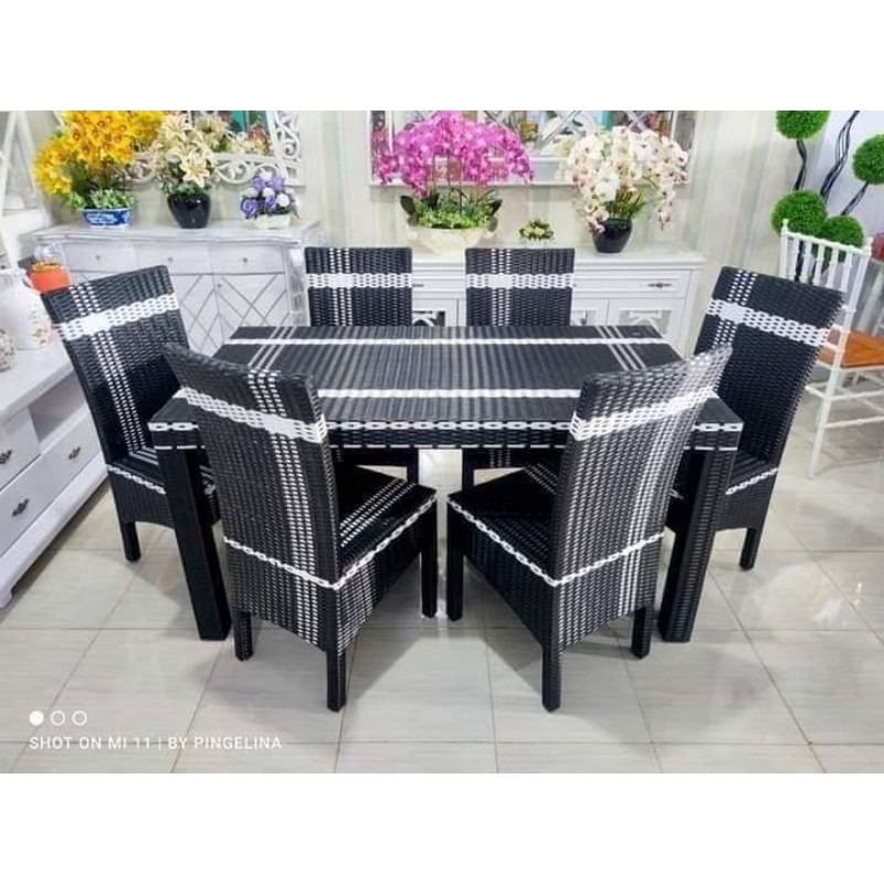 Meja Makan Kursi 6 Rotan Sintetis