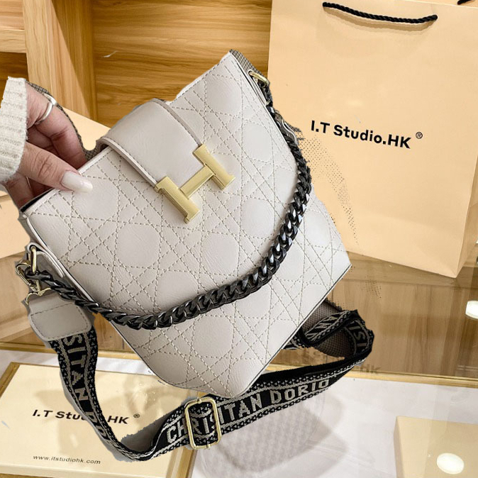 ( 2PC 1KG ) GTBI998881718  New Arrival 2023 !!!  Tas Selempang  Tas Wanita Import  Premium Terbaru