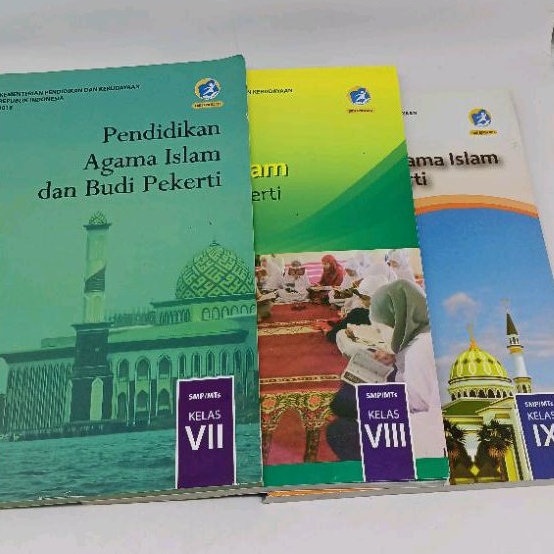 

paket buku agama islam kelas 7 8 9 smp/mts