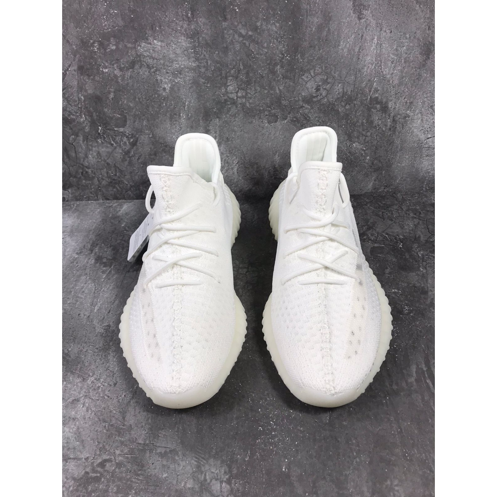 Yezzy 350 V2 Bone, 100% Real Pic.