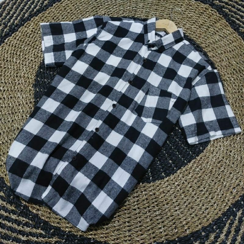 Flanel Lengan Pendek Premium Kemeja Pria Lengan Pendek BestSeller Kemeja Kotak Kotak Lengan Pendek