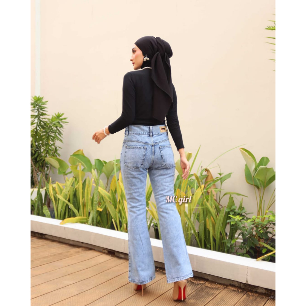 ( Size 27 - 30 ) MC girl - Celana Jeans Cutbray Highwaist Kancing 2 Warna Snow Wanita / High Waist Cutblay Kancing 2 / Celana Denim Pinggang Tinggi Kaki Lebar Cewek / Kaki Besar / Kaki Gede