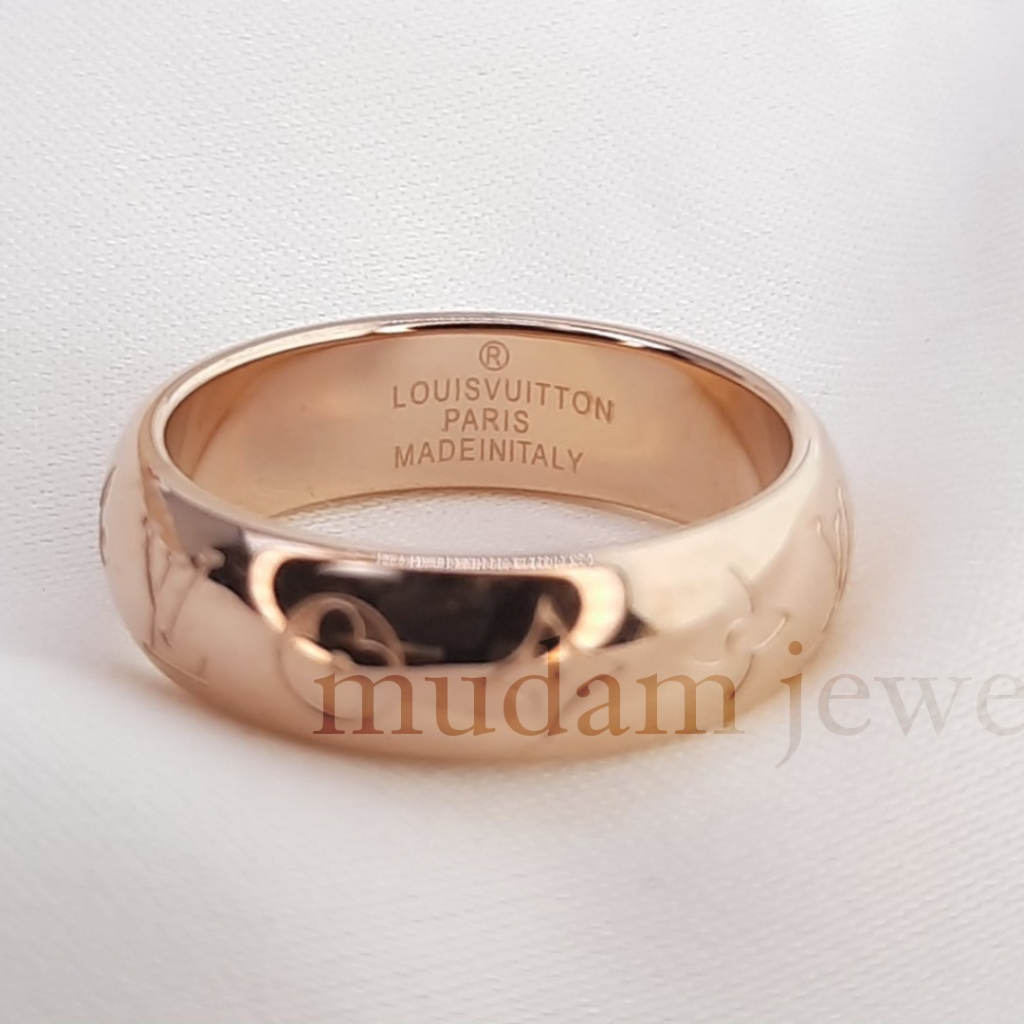 Cincin Titanium L* Dengan Embos Tersedia Warna Gold