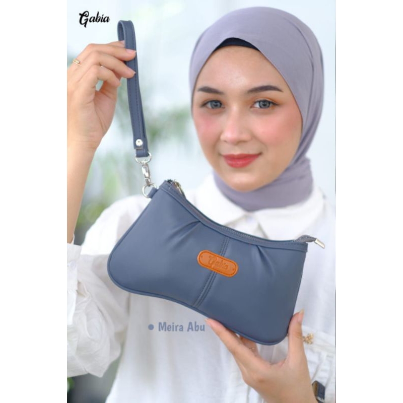 Pouch Meira By Gabia, Pouch Tempat Kunci &amp; Uang Anti Air Muat Hp