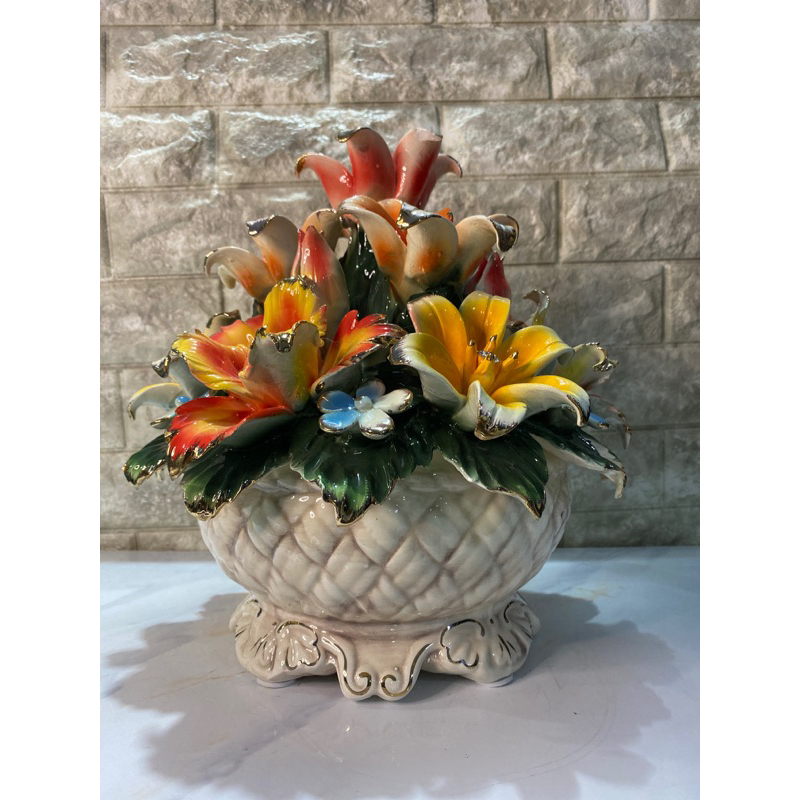 Bunga keramik capodimonte besar
