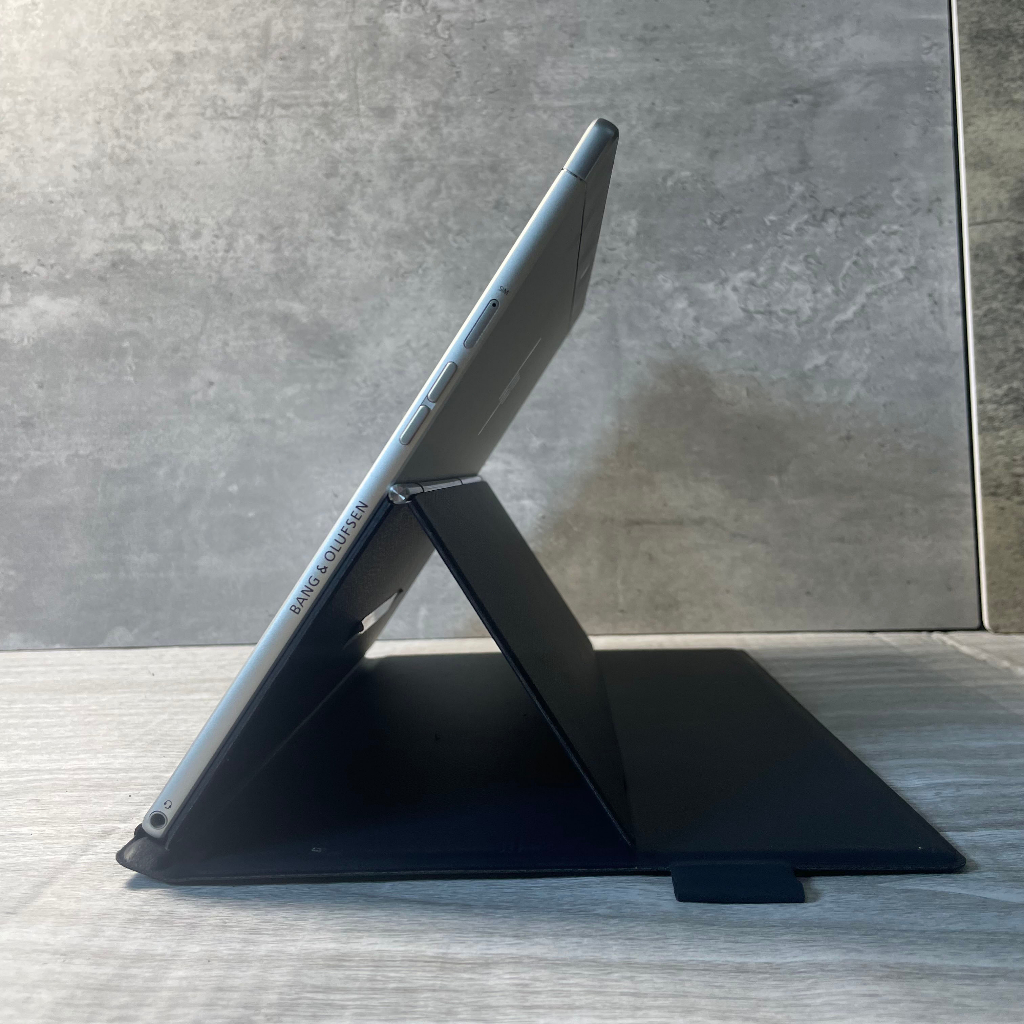 Laptop HP ELITE X2 2in1 touchscreen 12inch Layar sentuh BV UWVA eDP 1.3 ultra-tipis (1920 x 1280 – Full HD) dengan lampu latar LED M3-6Y30 RAM 4 GB SSD 128GB peningkatan mulus second berkualitas