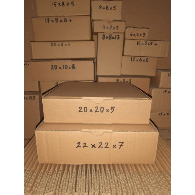 

kardus 25x25x5 cm diecut polos