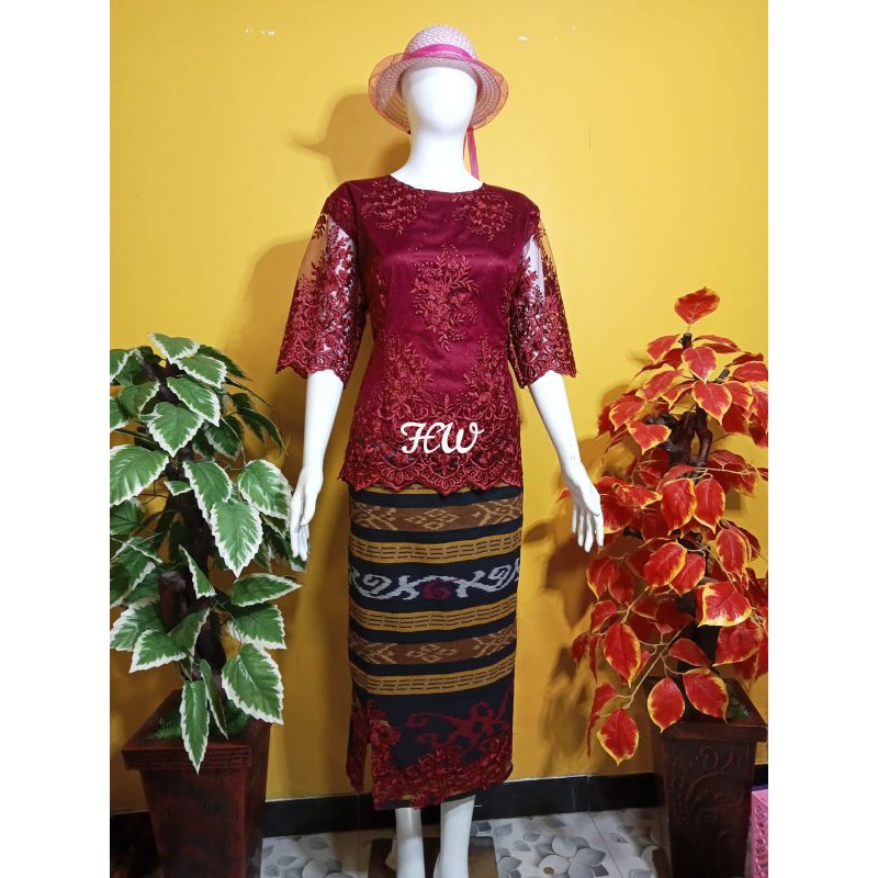 STELAN ROK TENUN ATASAN BLUS BROKAT MERAH MAROON