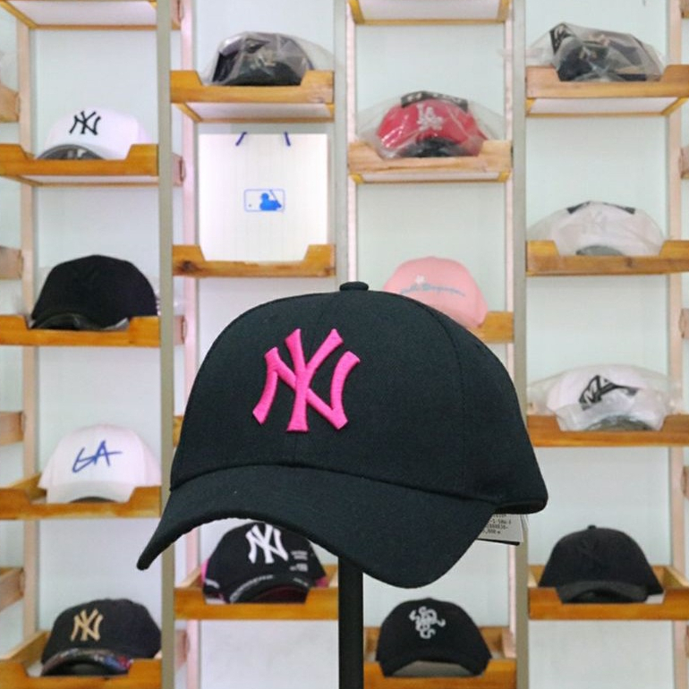 Topi NY Korea MLB New York Yankees Caps Korea Strapback Hitam Pink Black Pink Premium IMPORT/Topi Ba