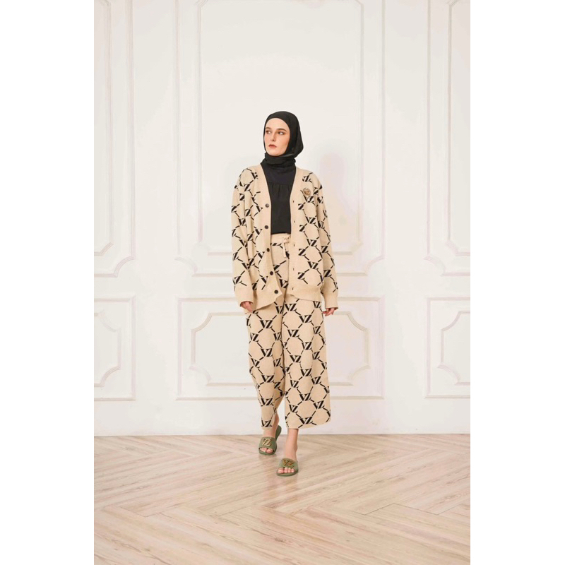 VZ Vivi Zubedi Monogram Knitwear Set Cream - Like New Preloved