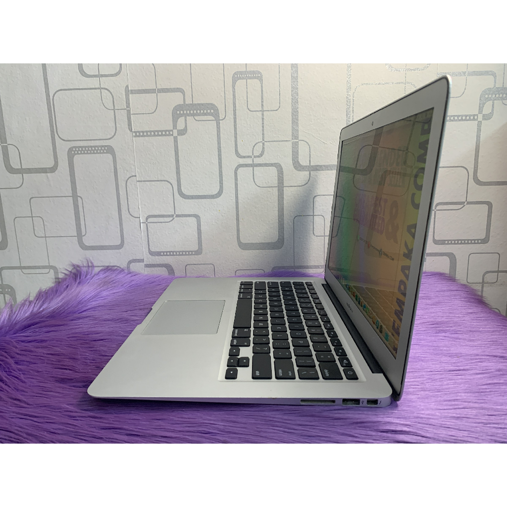 Macbook Air 13 Mid 2011 Core i7 4GB SSD 64GB