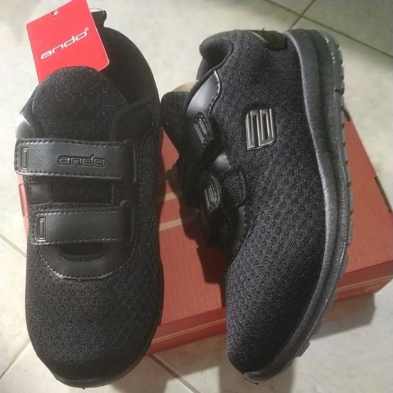 Sepatu Anak Sekolah Ando Perekat