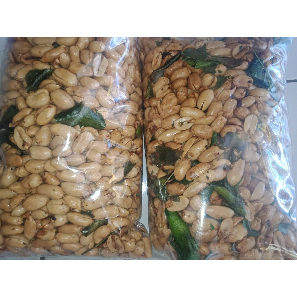 

kacang bawang daun jeruk 1kg