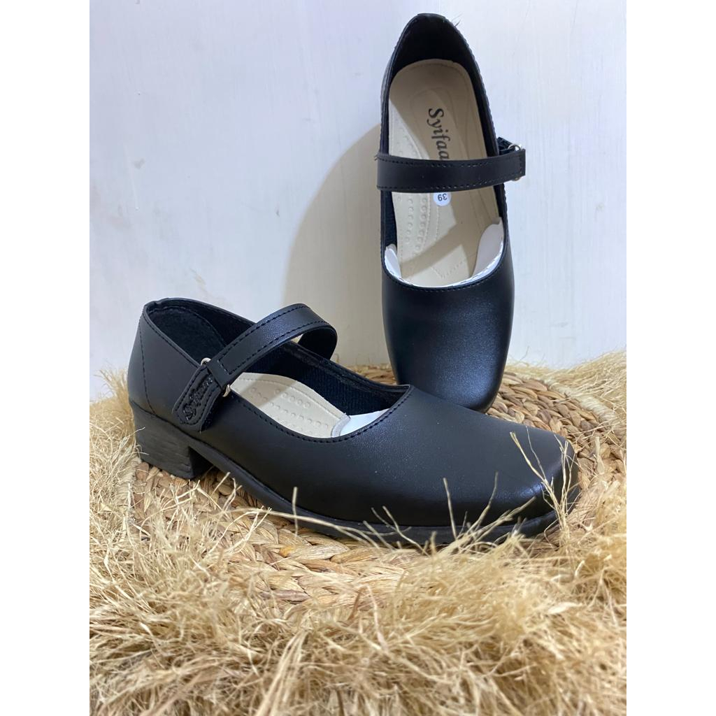 Sepatu Pantofel Paskibra Wanita Hitam hak 3cm