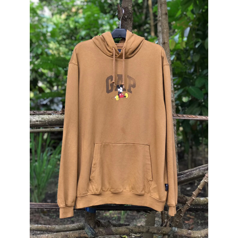 hoodie GAP colab Disney